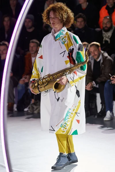 Look 34